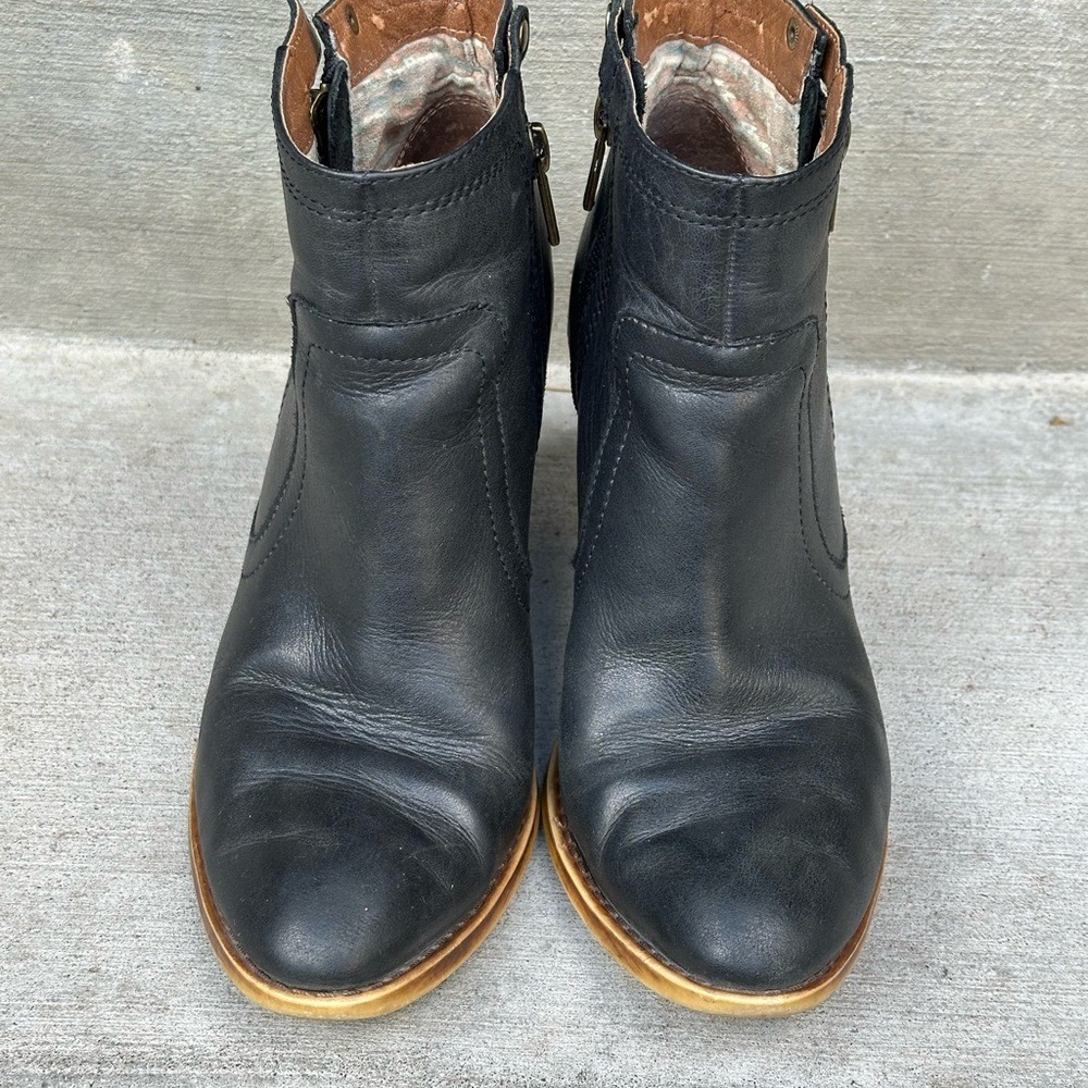 Lucky Brand Dual Zip Black Leather Ankle Booties Size 7.5/8 - Picture 5 of 9